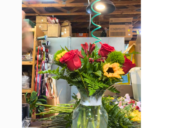 How To Personalize A Red Rose And Sunflower Bouquet